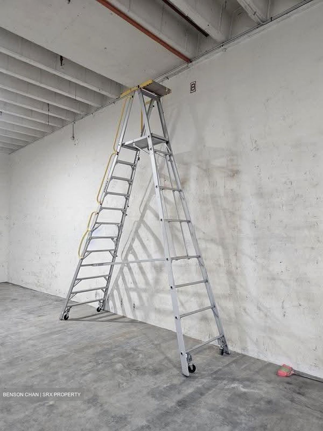 Aljunied Road (D14), Warehouse #623048091